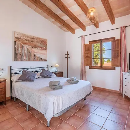 Santanyi: Private Pool For 6 In Mallorca Holiday home